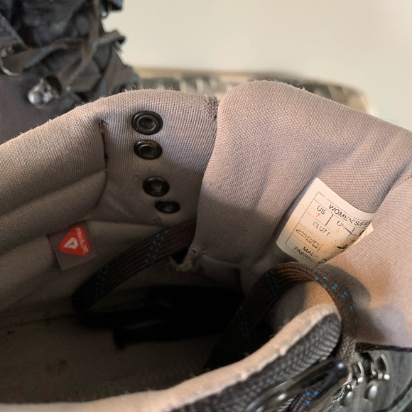 Woman’s North Face Boots 🥾 - Picture 6 of 6